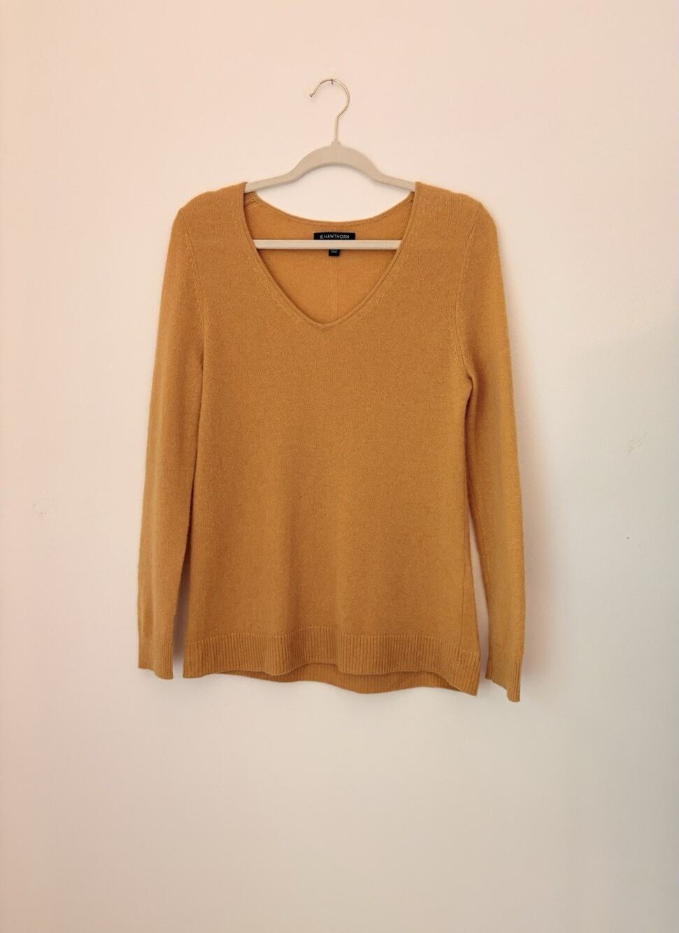 41 Hawthorn Cashmere Sweater Saffron Orange Women’s Size Small V-neck